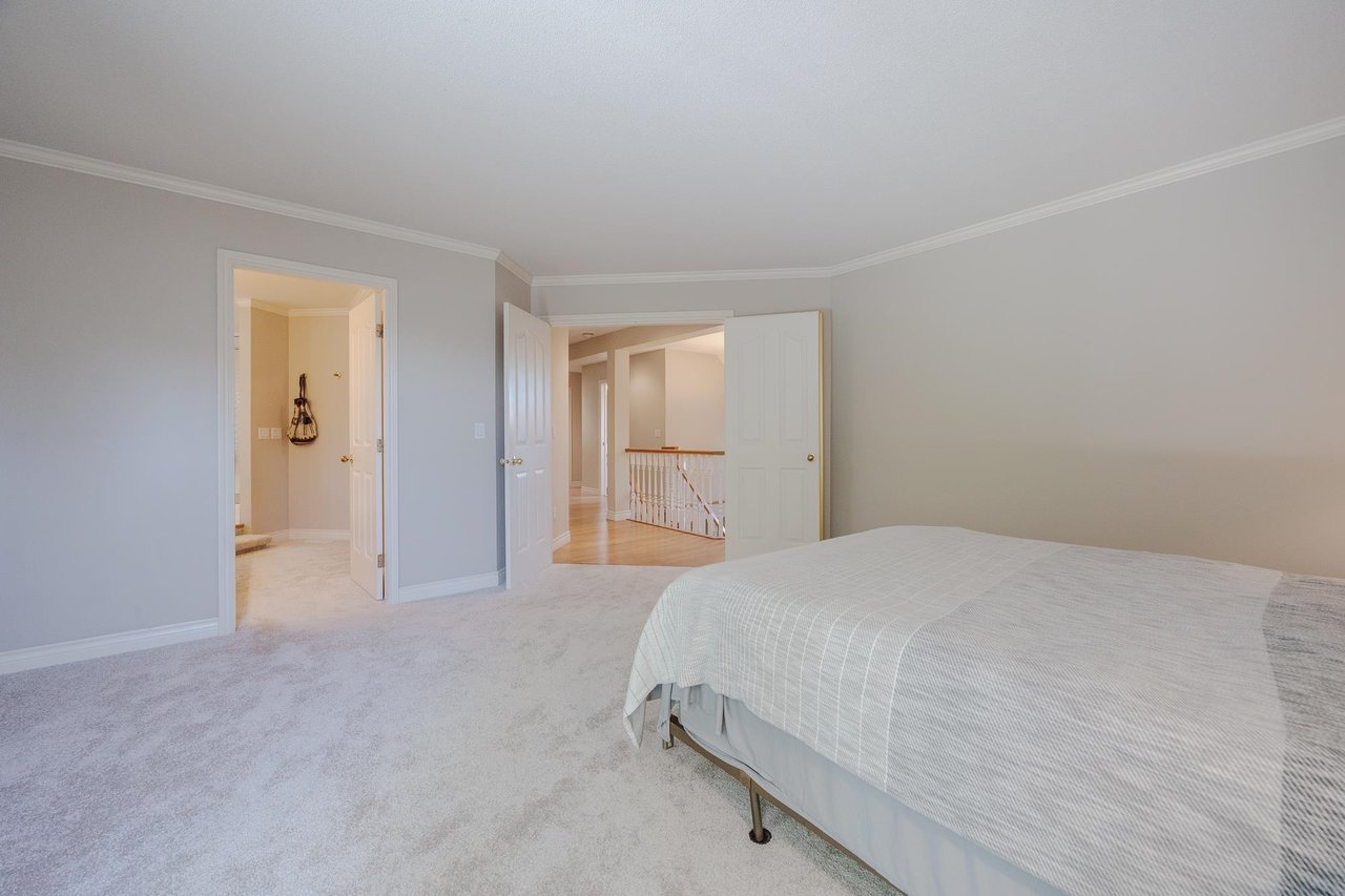 9621 161a St