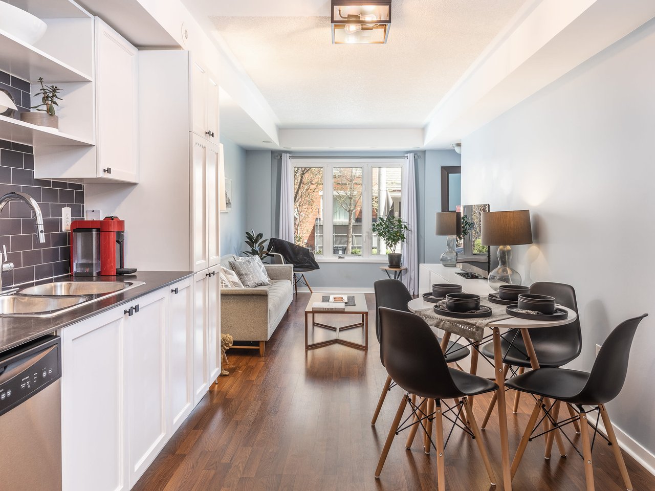 SECLUDED LESLIEVILLE TOWNHOME