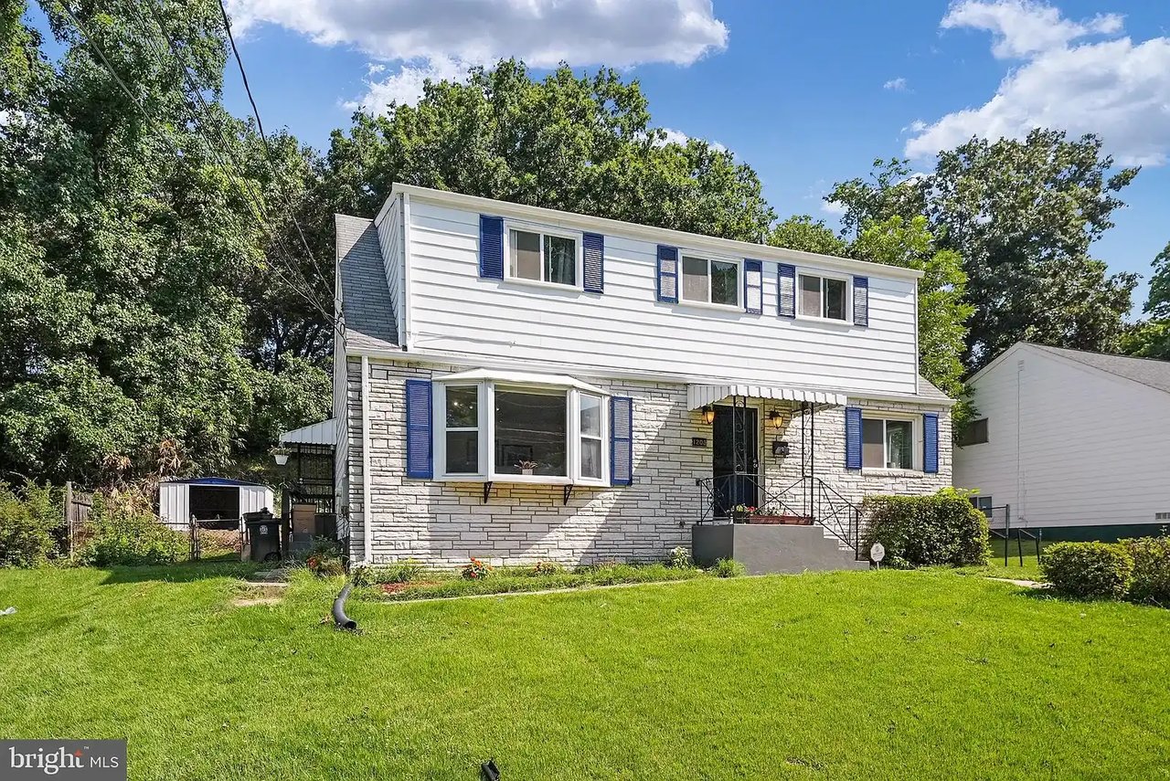 1208 Birchwood Dr