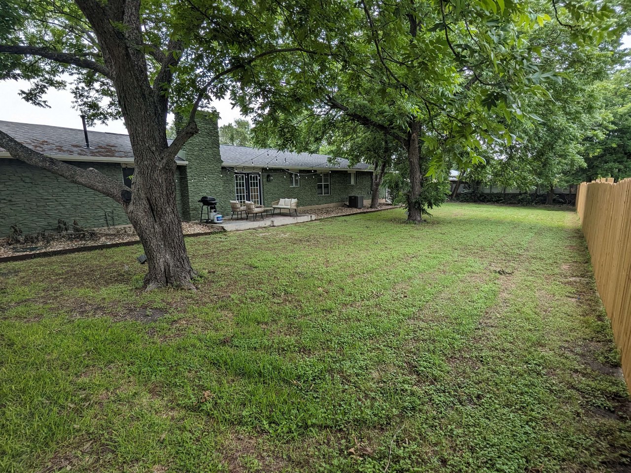 Dog friendly mid-century 1-story home near Domain