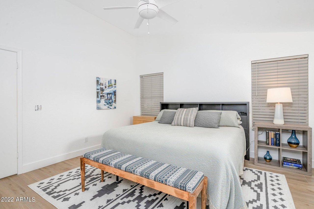 3526 E Utopia Rd