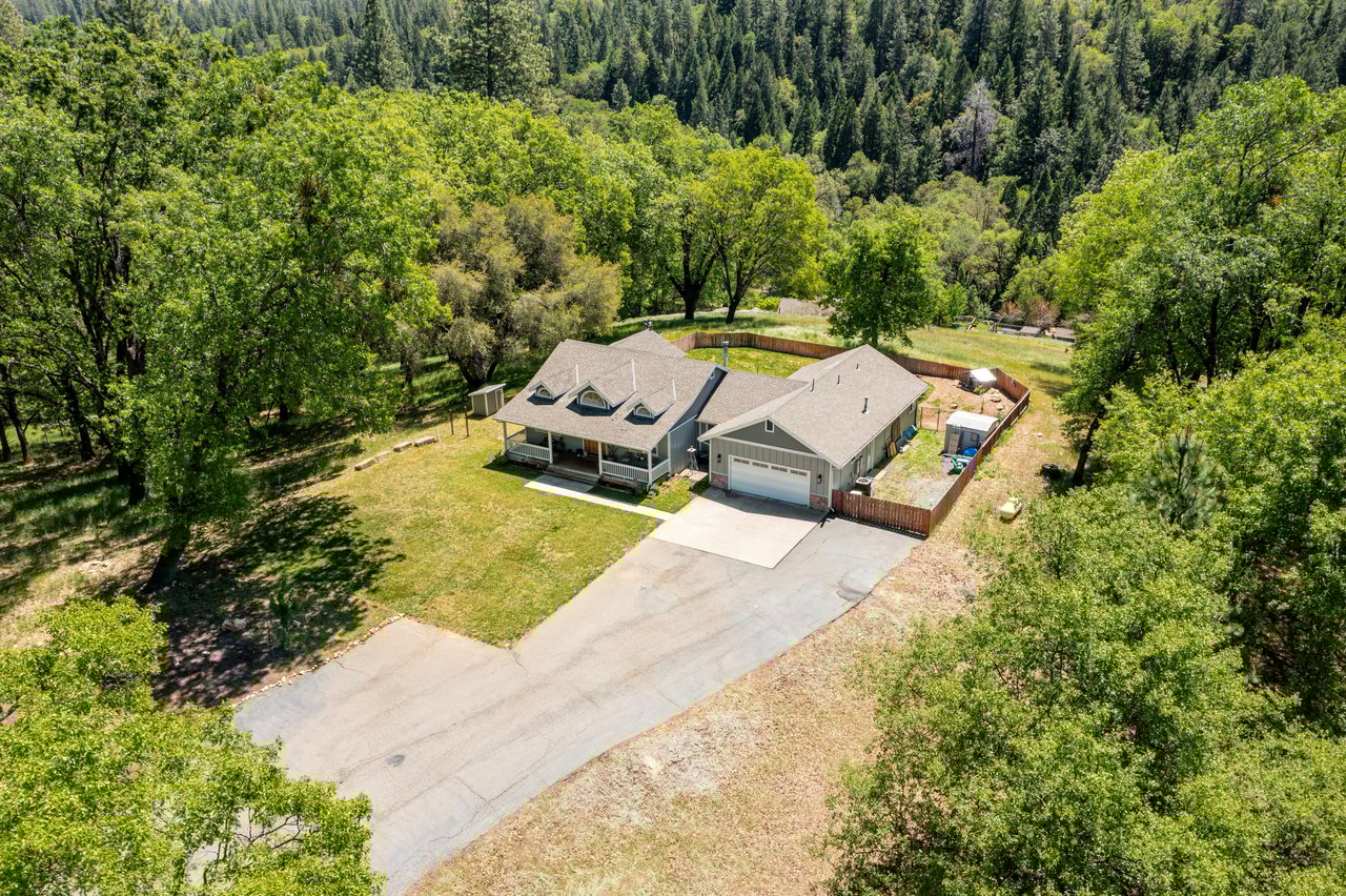 501 Shell Ln, Placerville