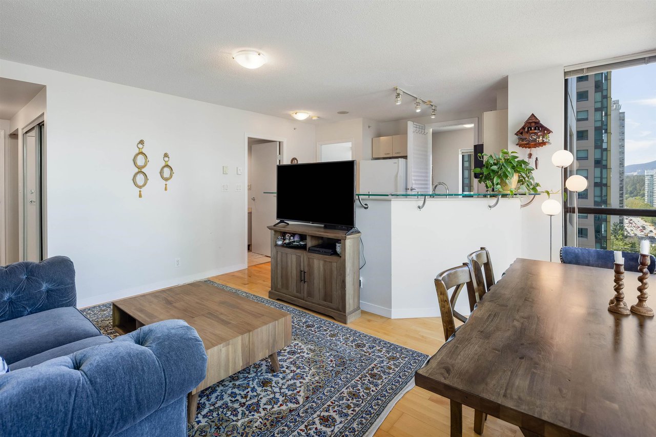 705-1331 Alberni St