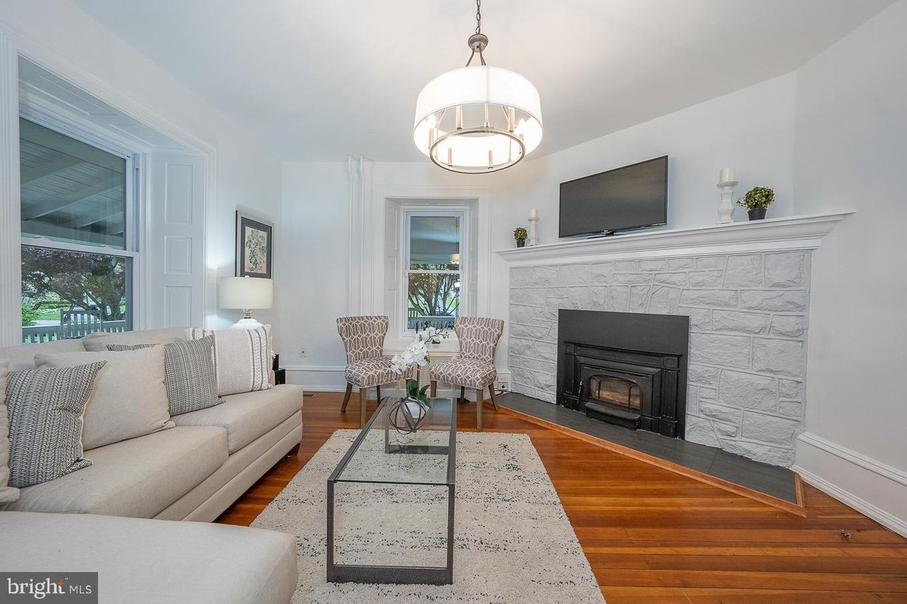 128 Poplar Ave