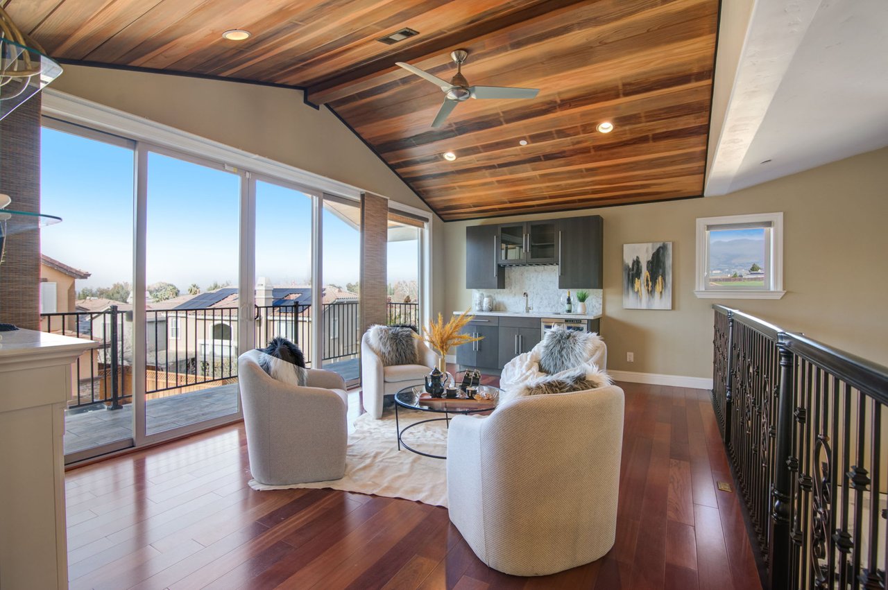 3902 Mars Court