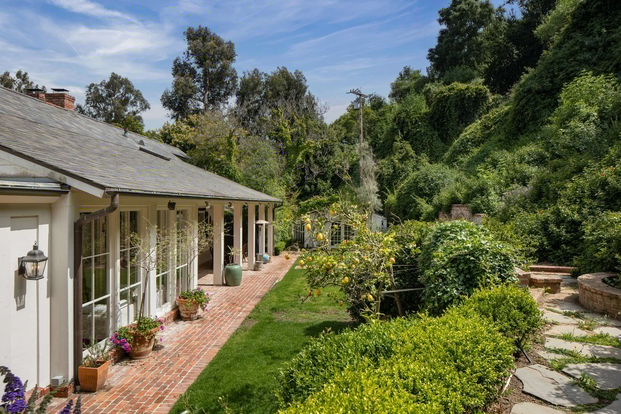 1001 Rivas Canyon Rd