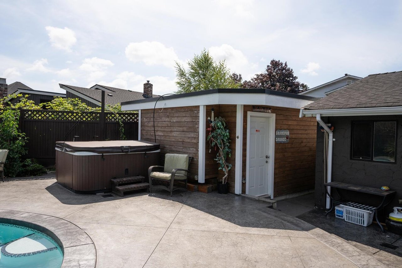5531 49 Ave