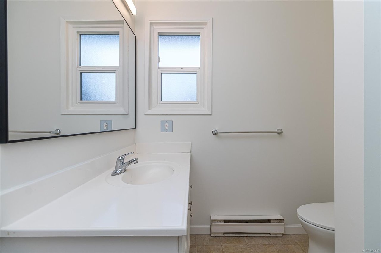 4354 Okano Pl