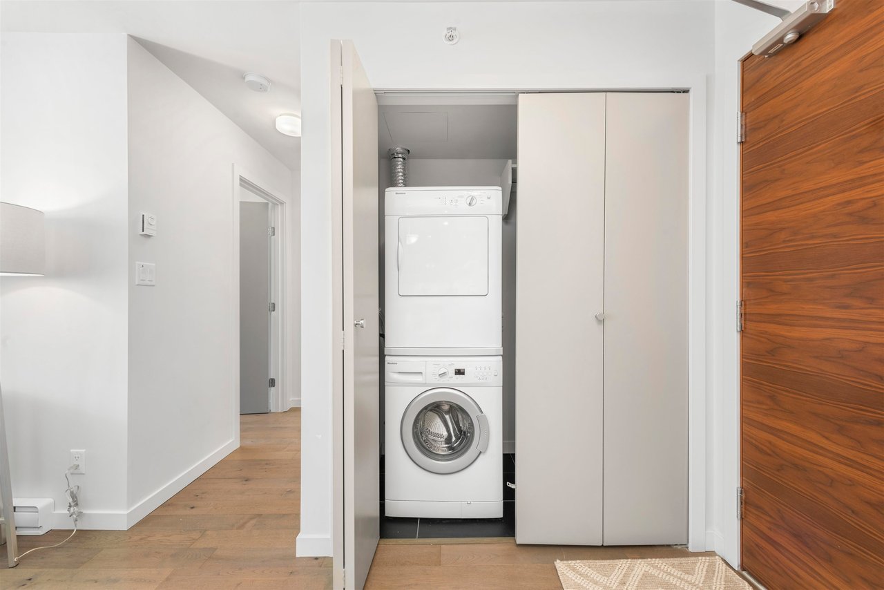 1110-161 W Georgia St