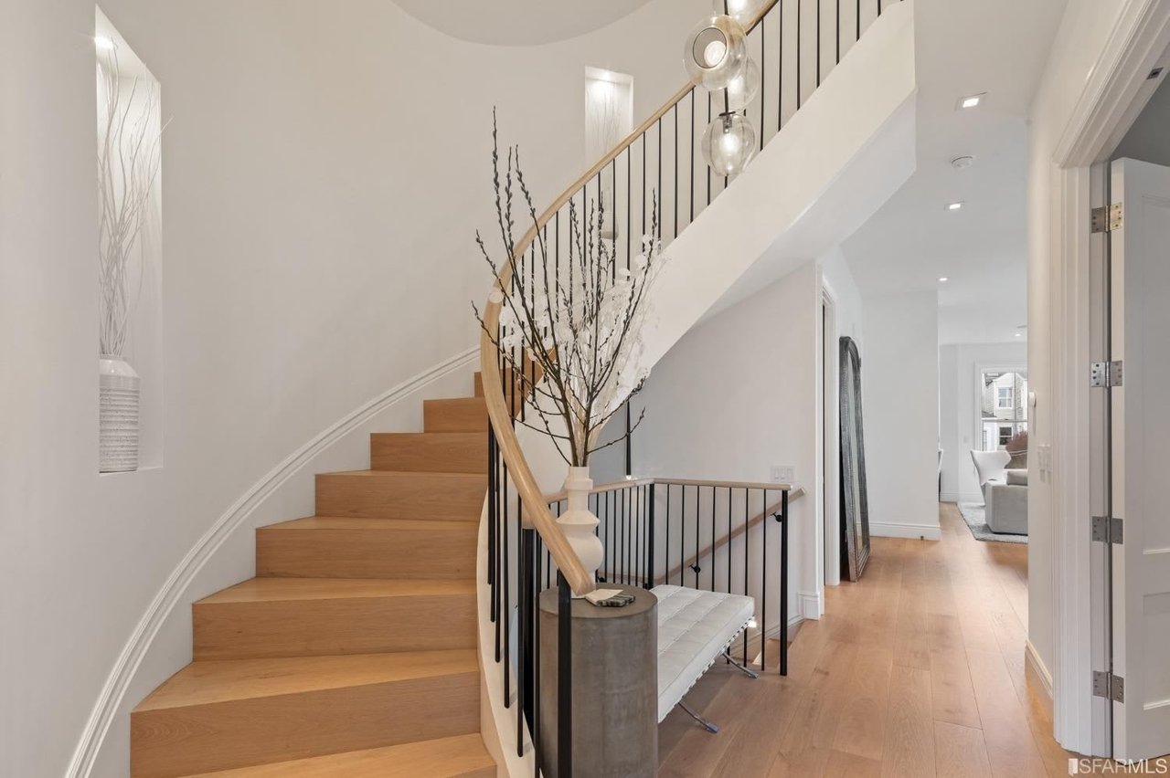 440 4th Ave