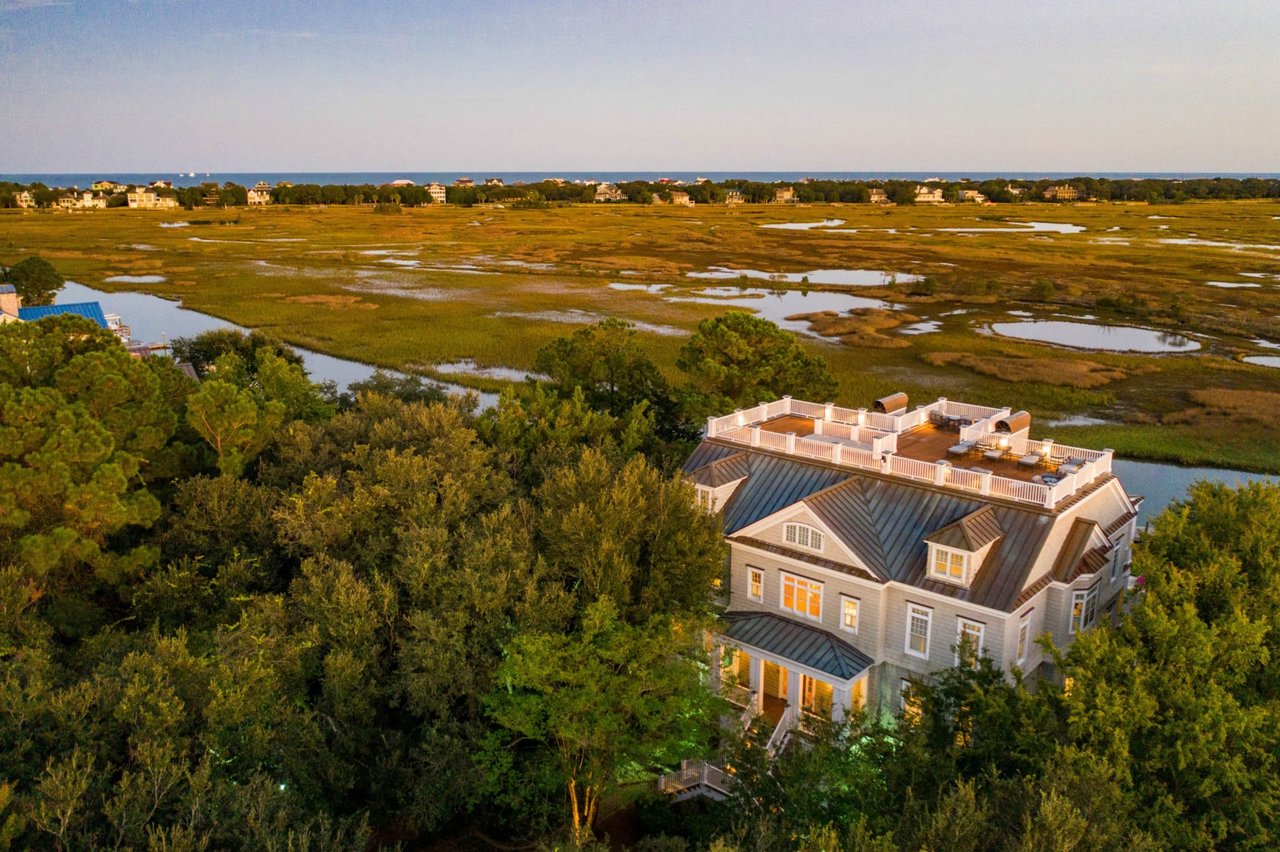 Debordieu Colony