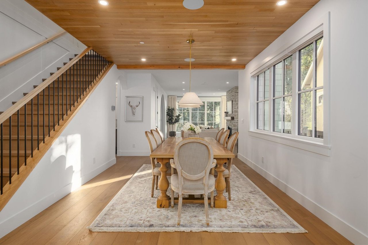 732 Westmoreland Cres
