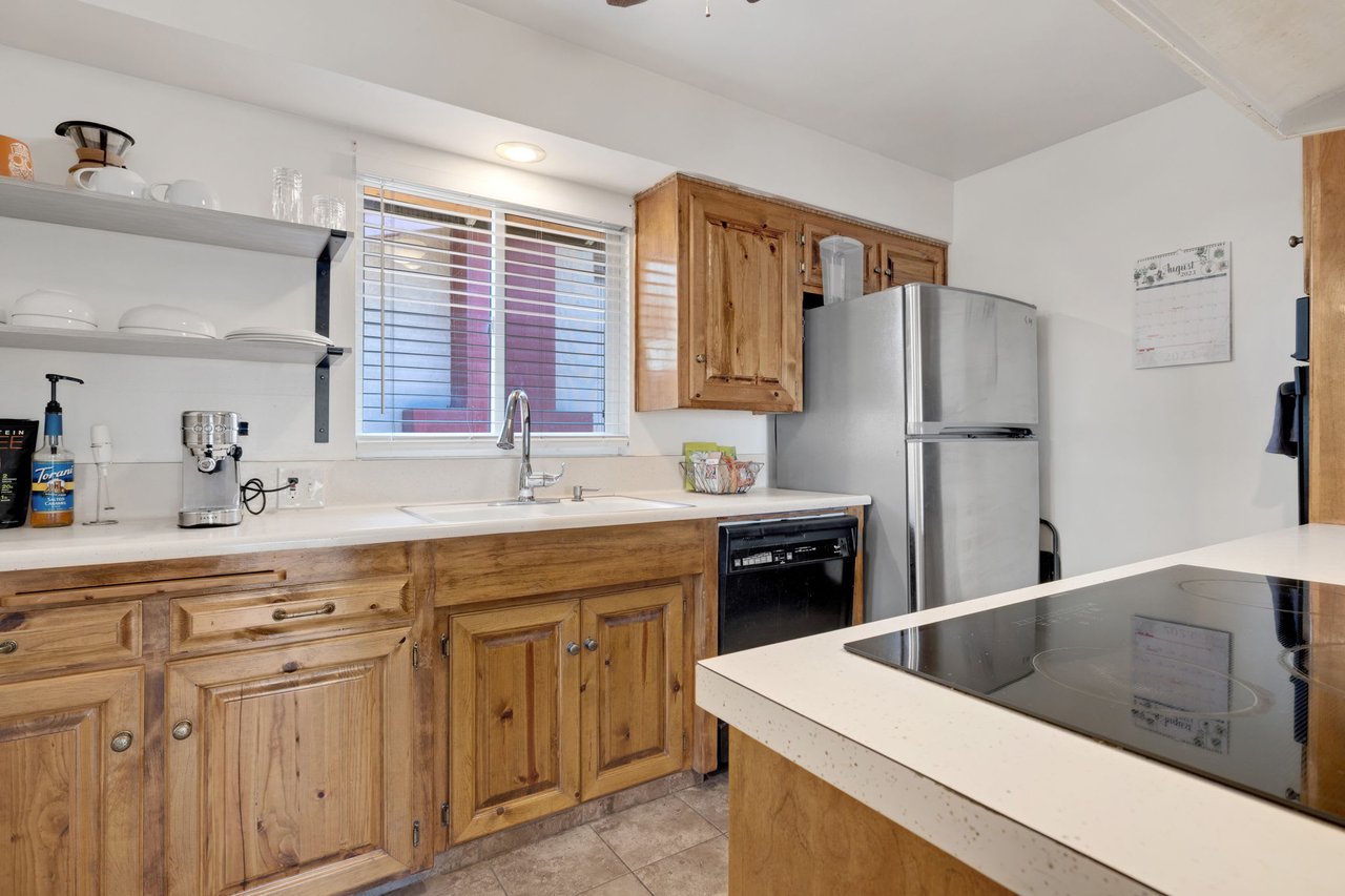 2404 Belvedere Avenue, Bakersfield, CA 93304