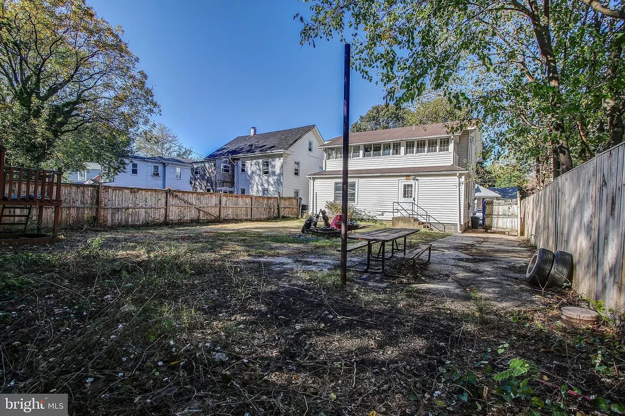 213 E Del Ray Ave