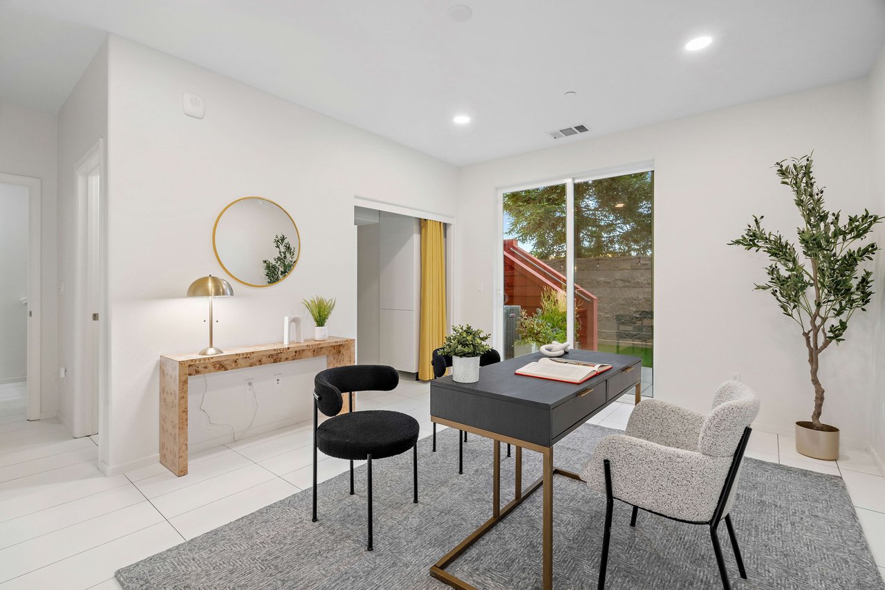 367 Ellicott LOOP