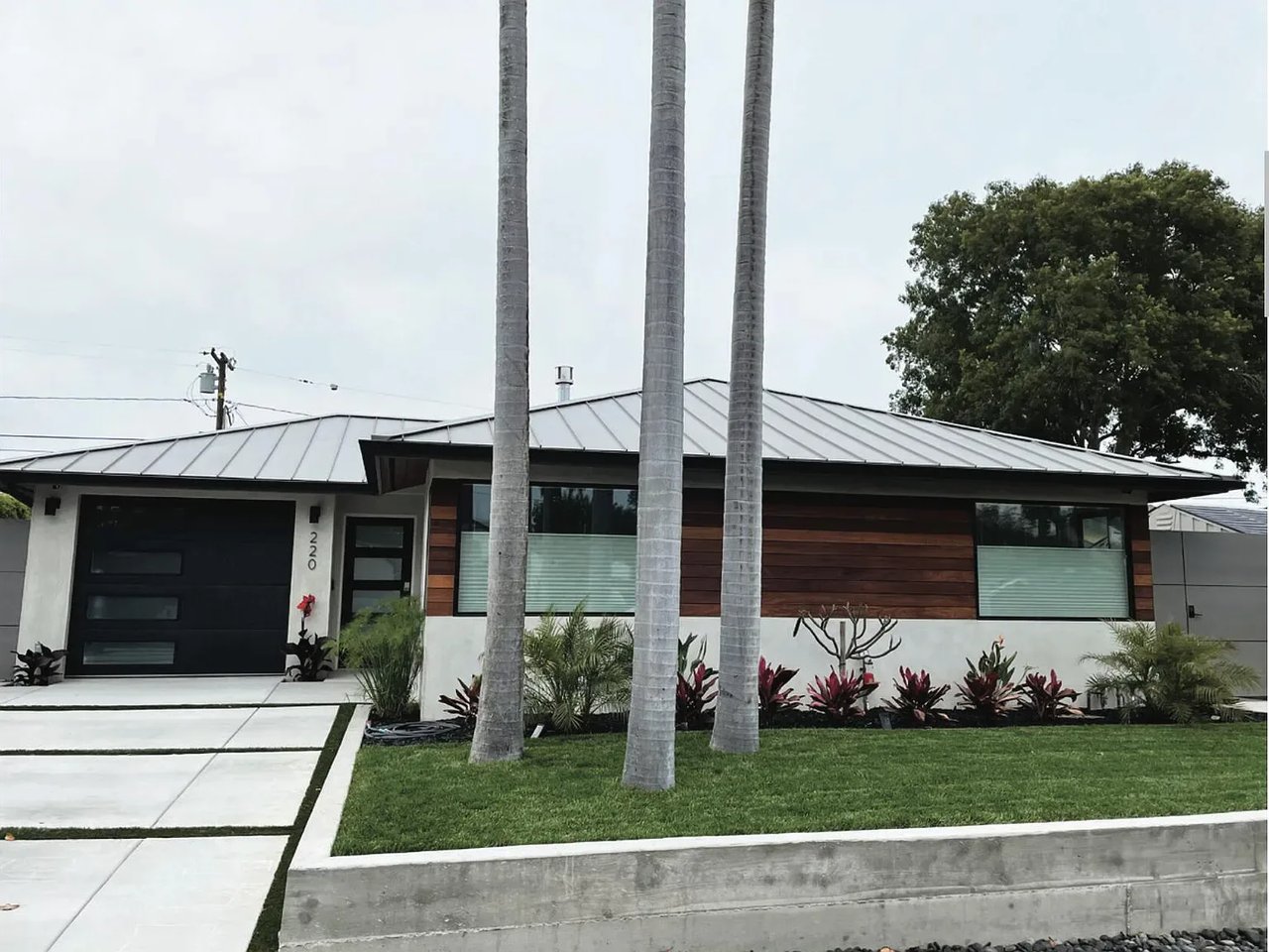 220 Santa Catalina St