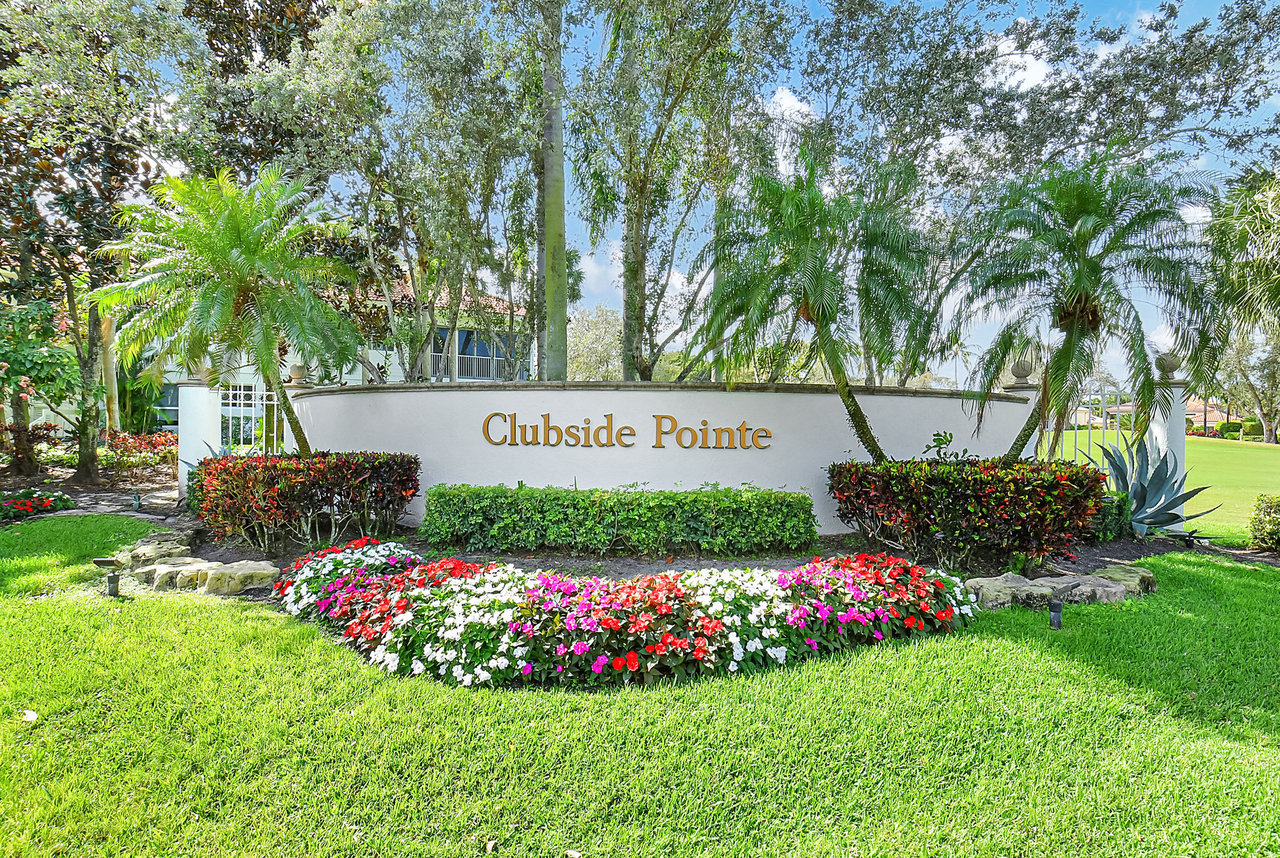 Clubside Pointe