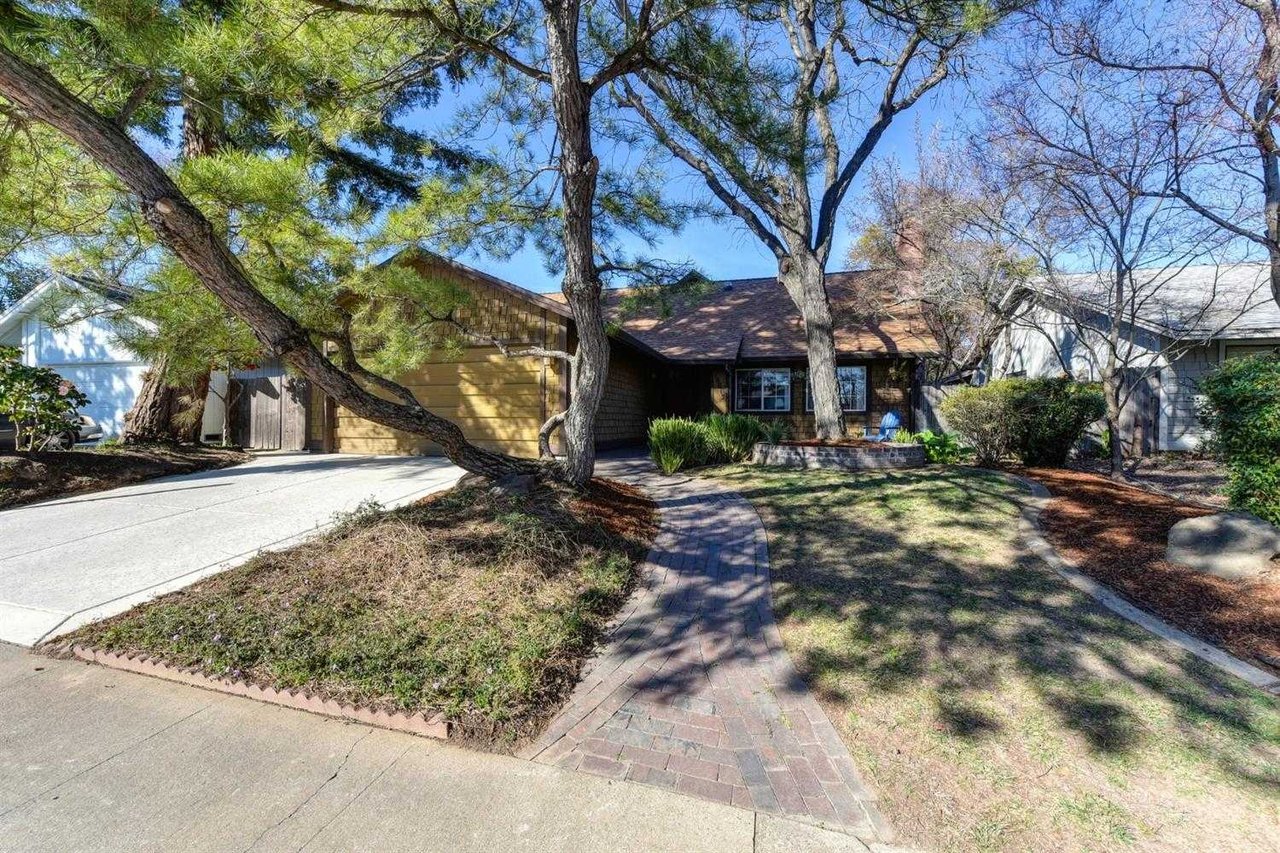 10013 Cordova Glen Court