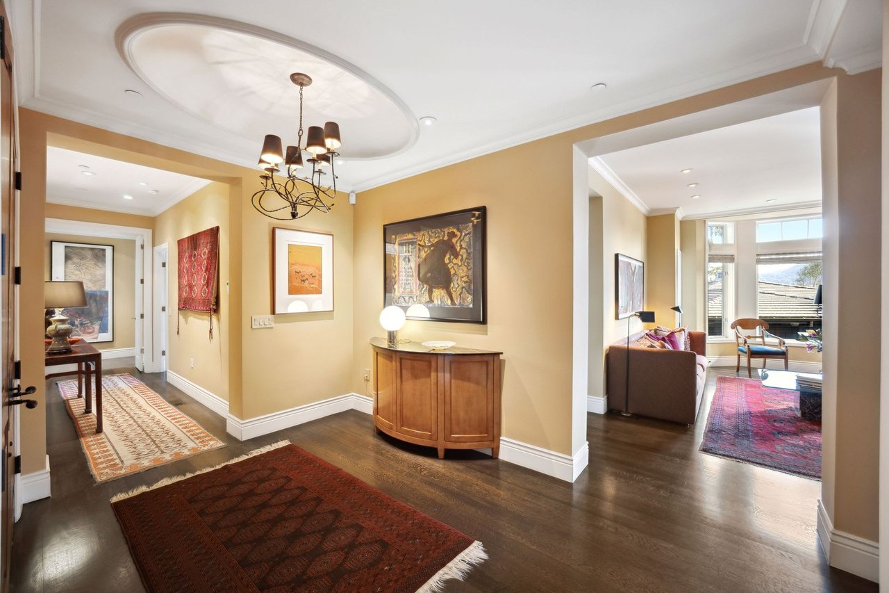 54 De Silva Island Drive