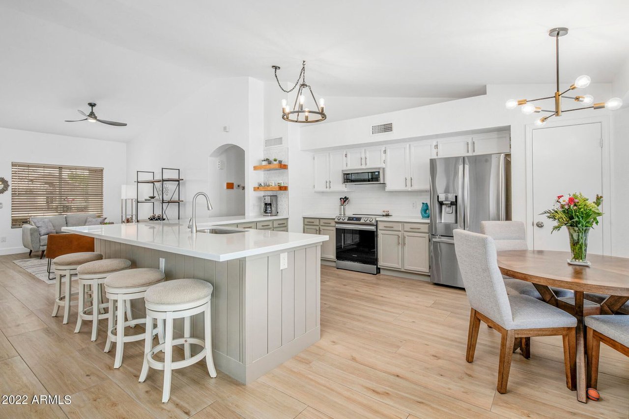 3526 E Utopia Rd