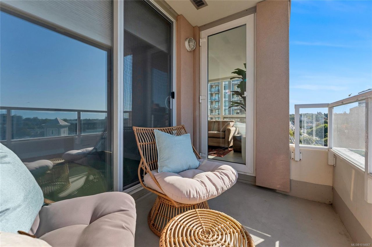 804-930 Yates St, Victoria