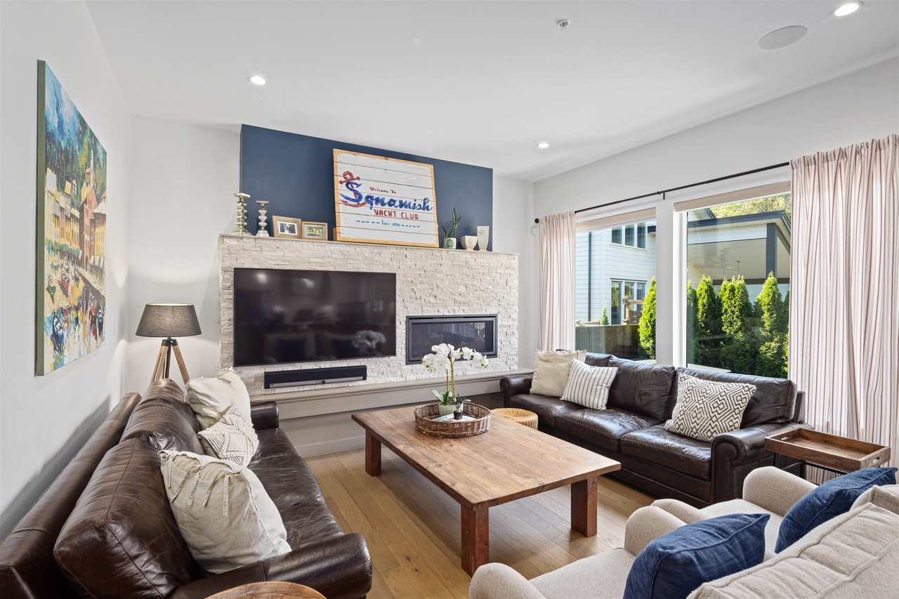 39303 Mockingbird Cres