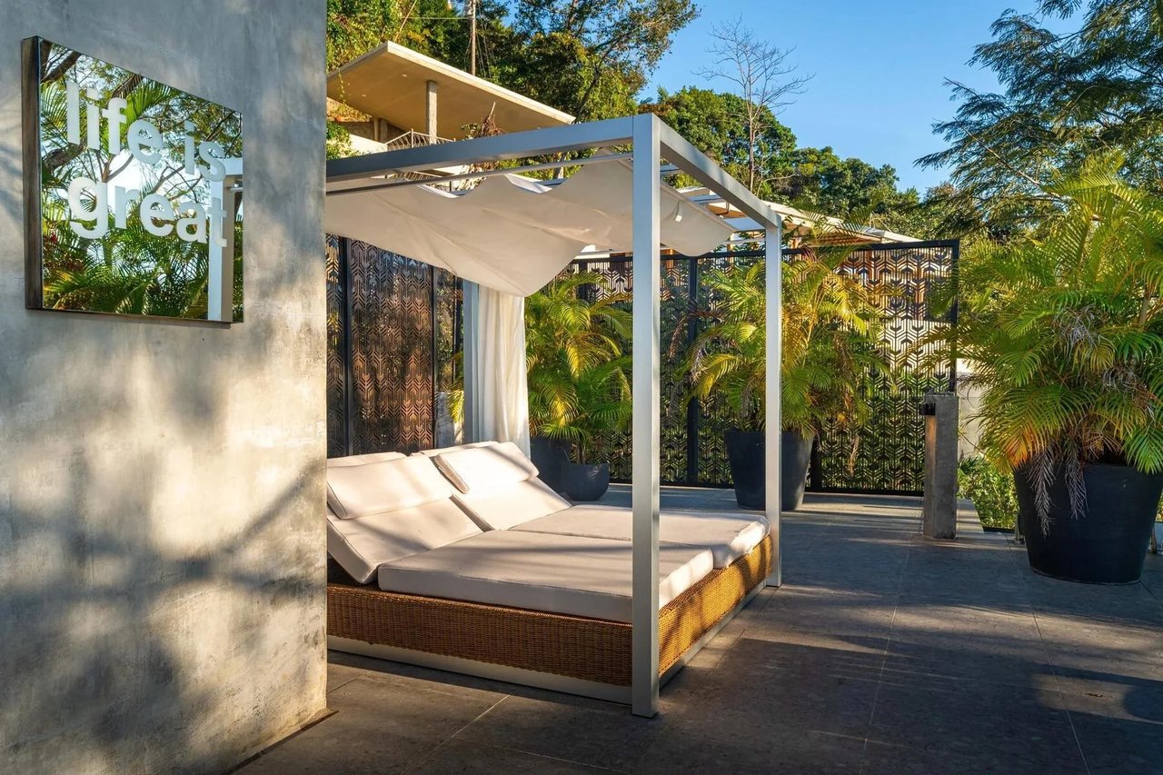 Rooftop Pool Modern Luxury Estate, Manuel Antonio, Puntarenas