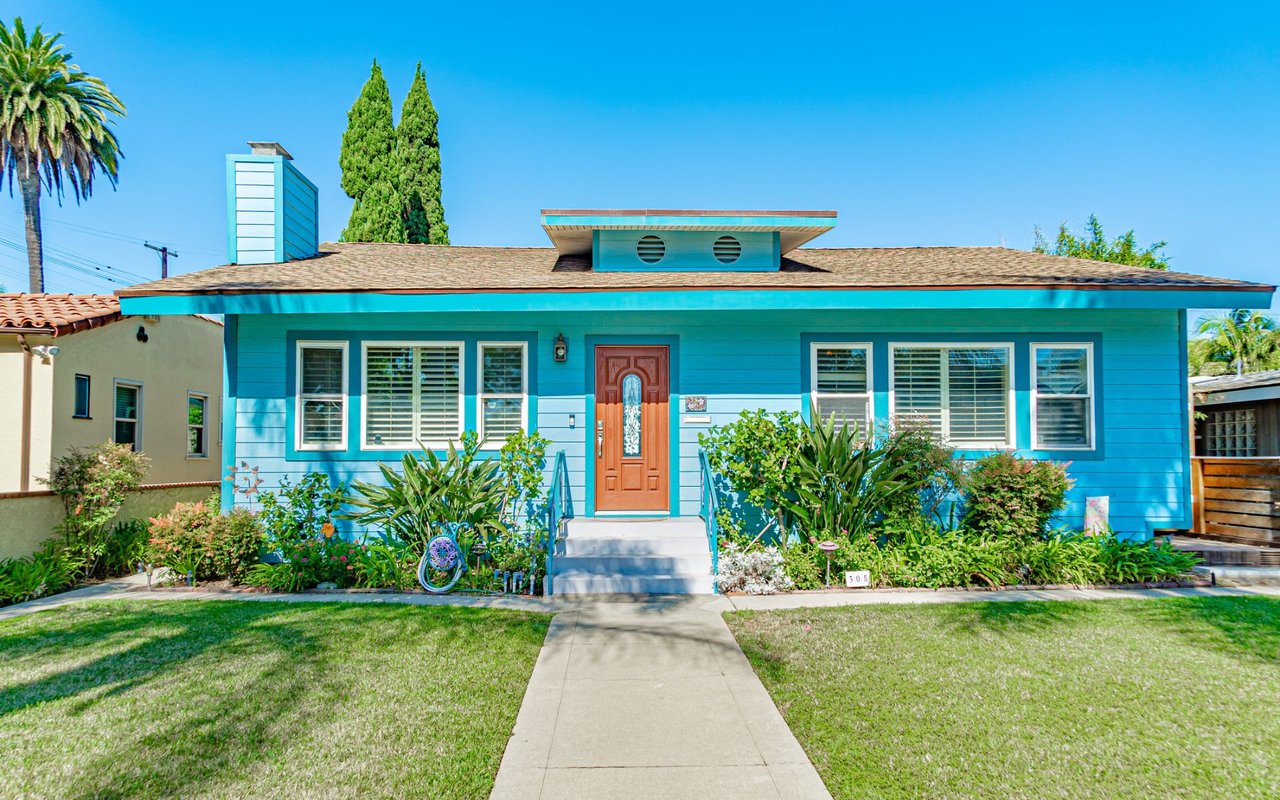 305 Roycroft Avenue
