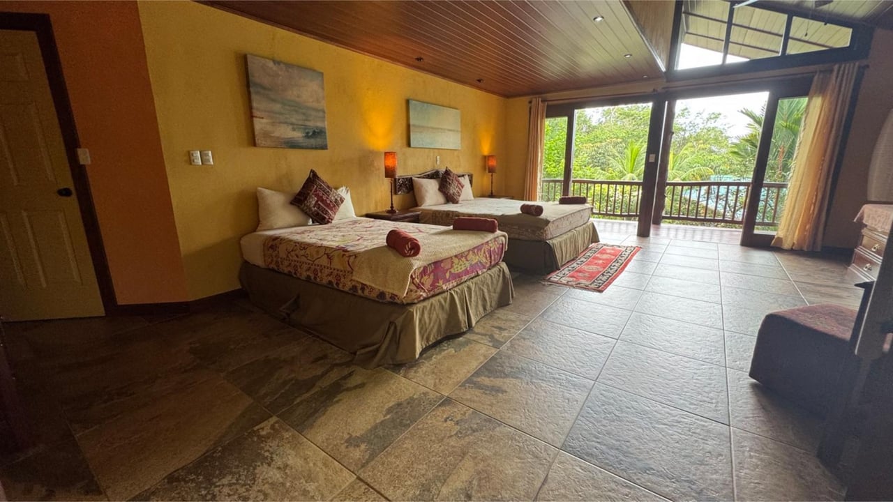 Ocean View Hotel with Expansion Land, Uvita, Puntarenas