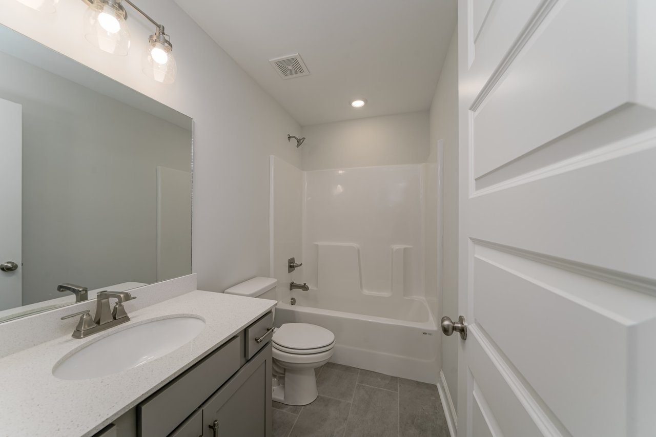 Summit Lakes Community just minutes from I-65! ATHENS CITY SCHOOLS!