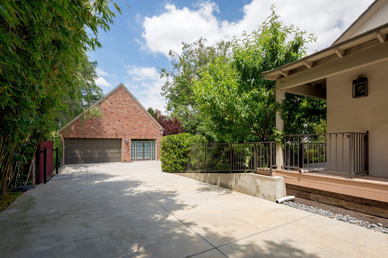 Stunning Gated Tudor