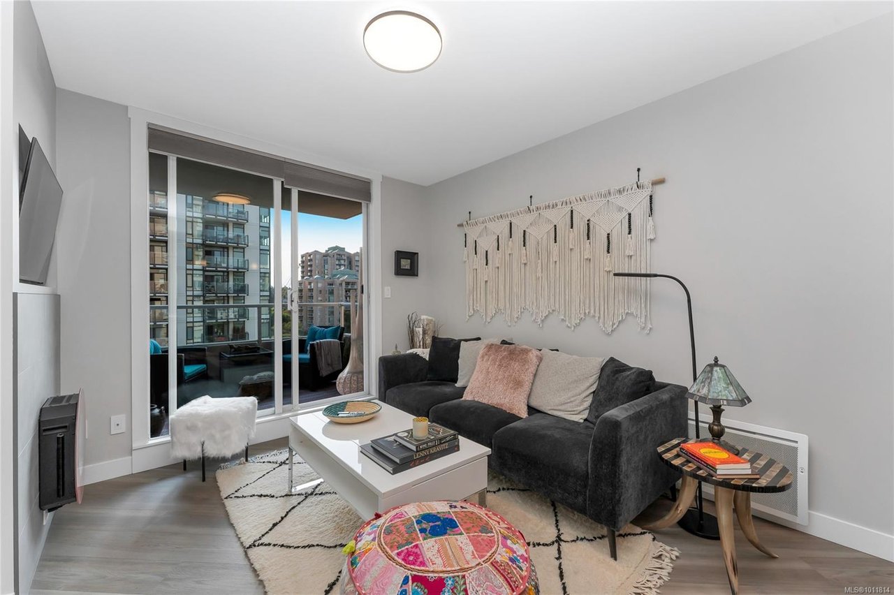 803-930 Yates St, Victoria