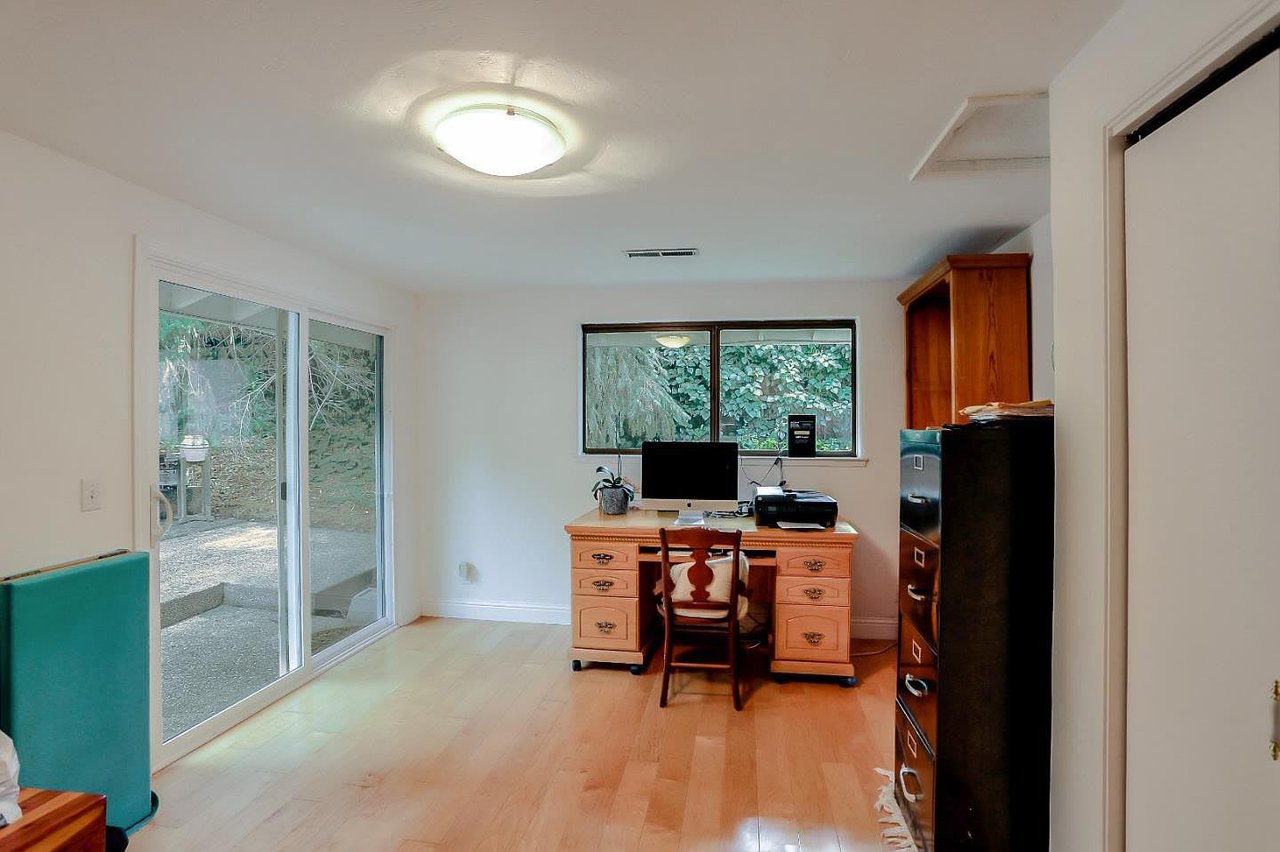 10 Upper Cir