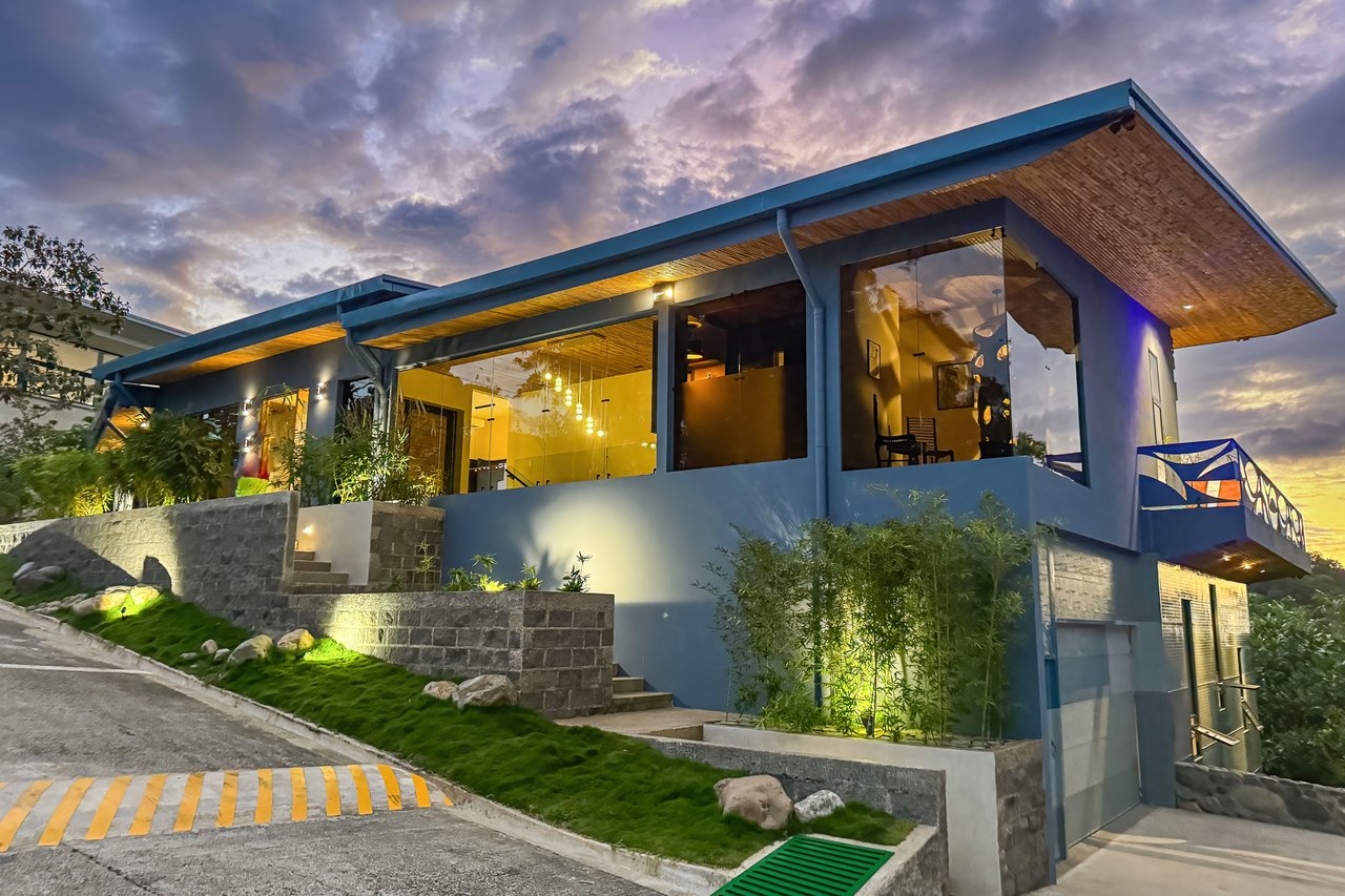 Modern Luxury Villa Near Marina, Manuel Antonio, Puntarenas
