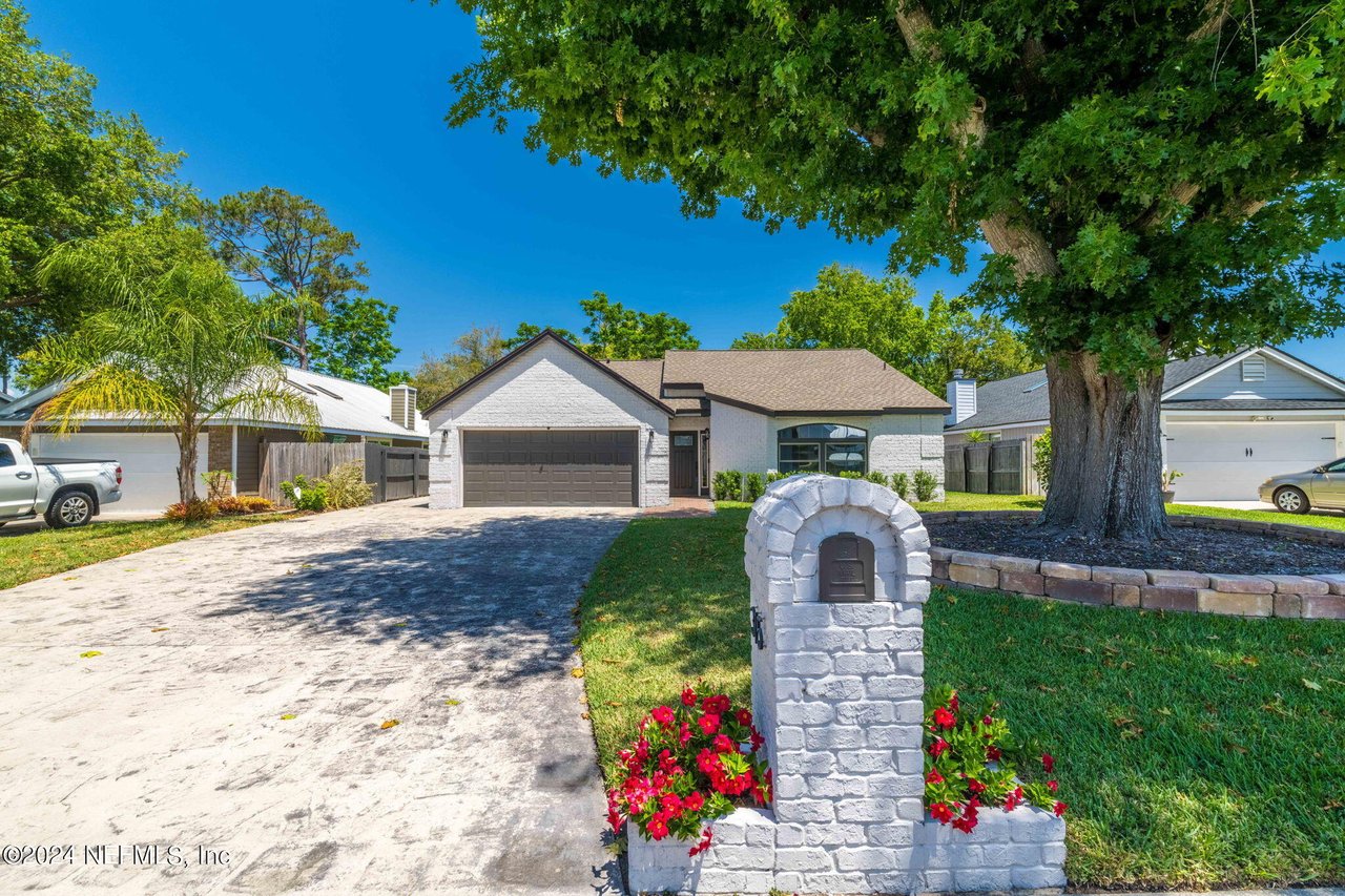 315 PHEASANT Run