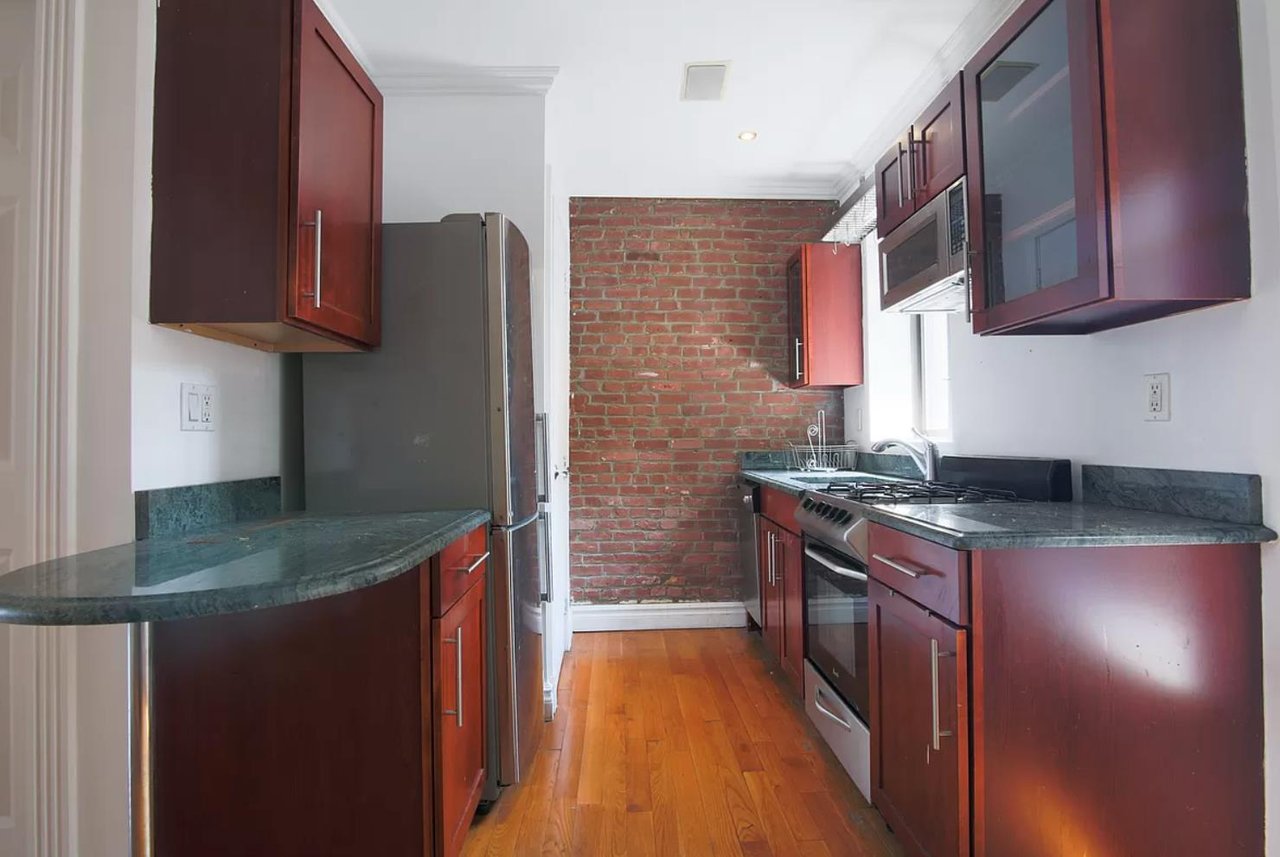 107 Christopher Street, Apt 21