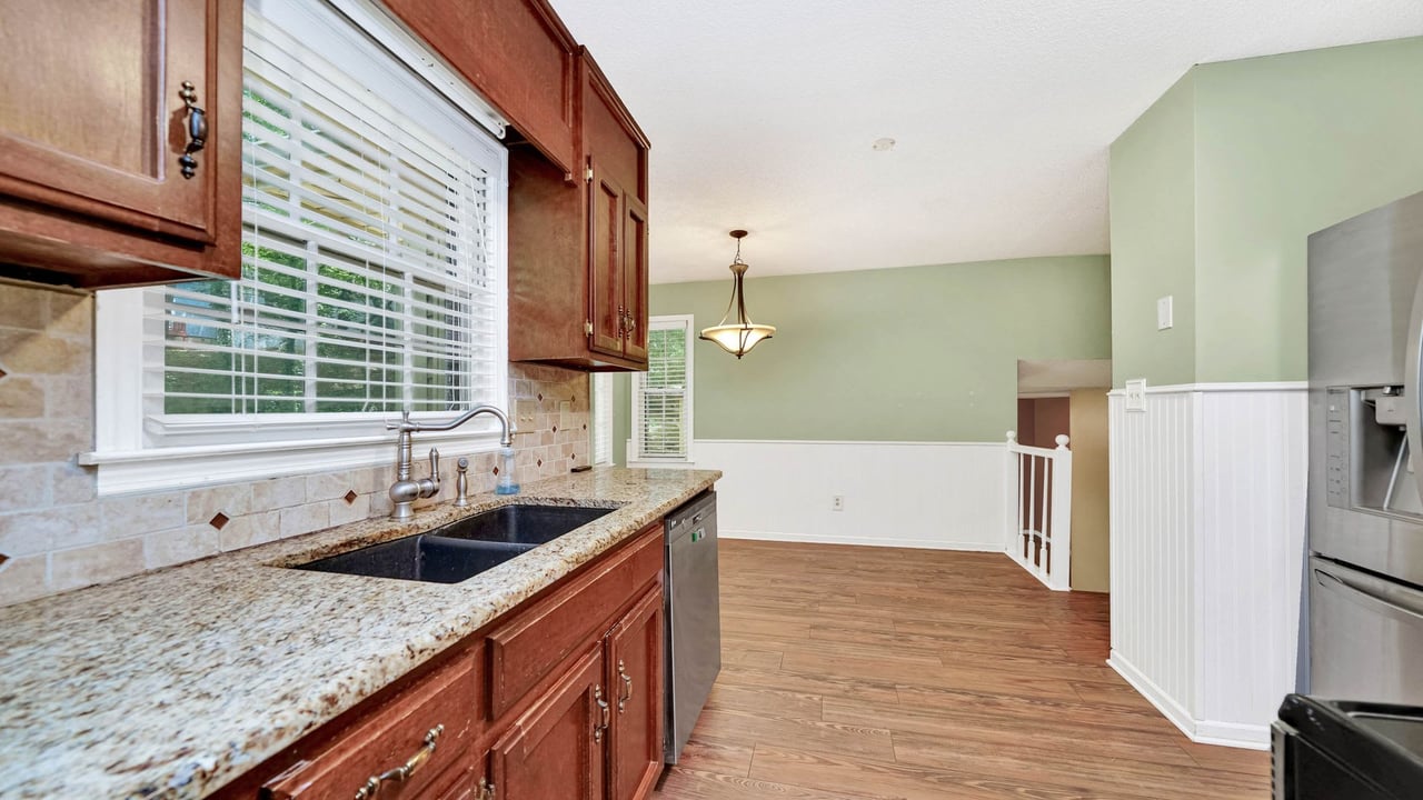 Four bedrooms in Madison City UNDER $2000!