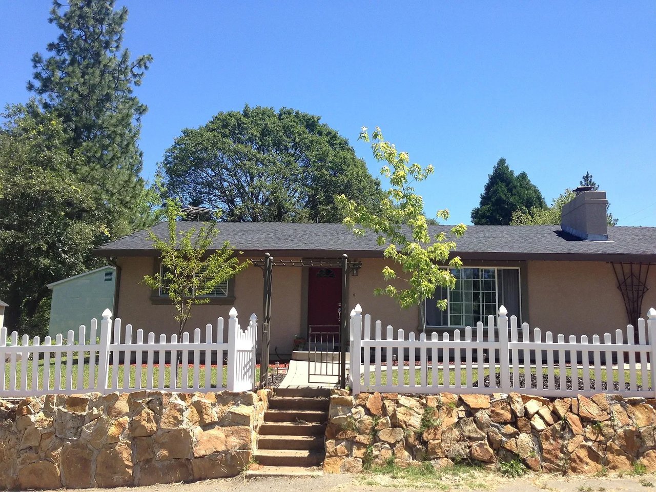 2904 Anderson Way