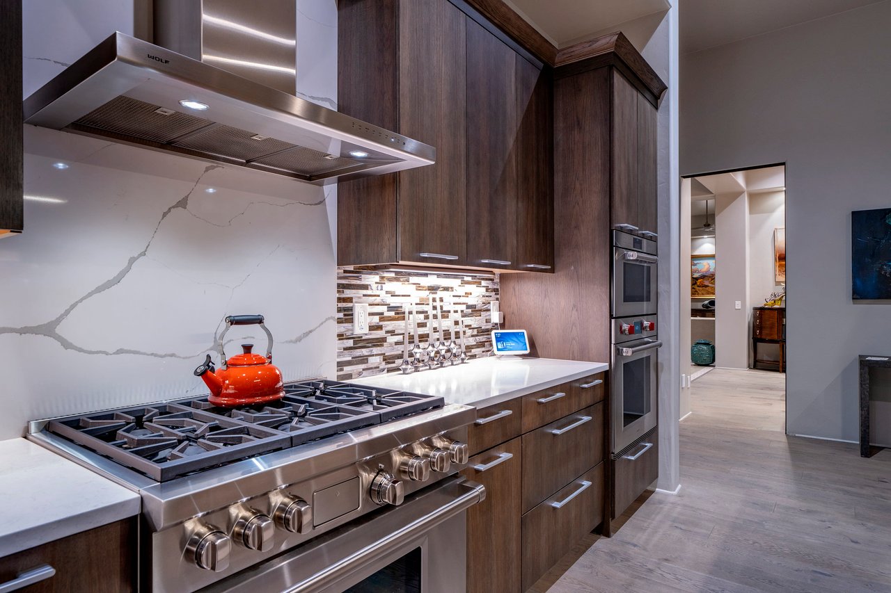 8005 N Barrel Cactus Drive