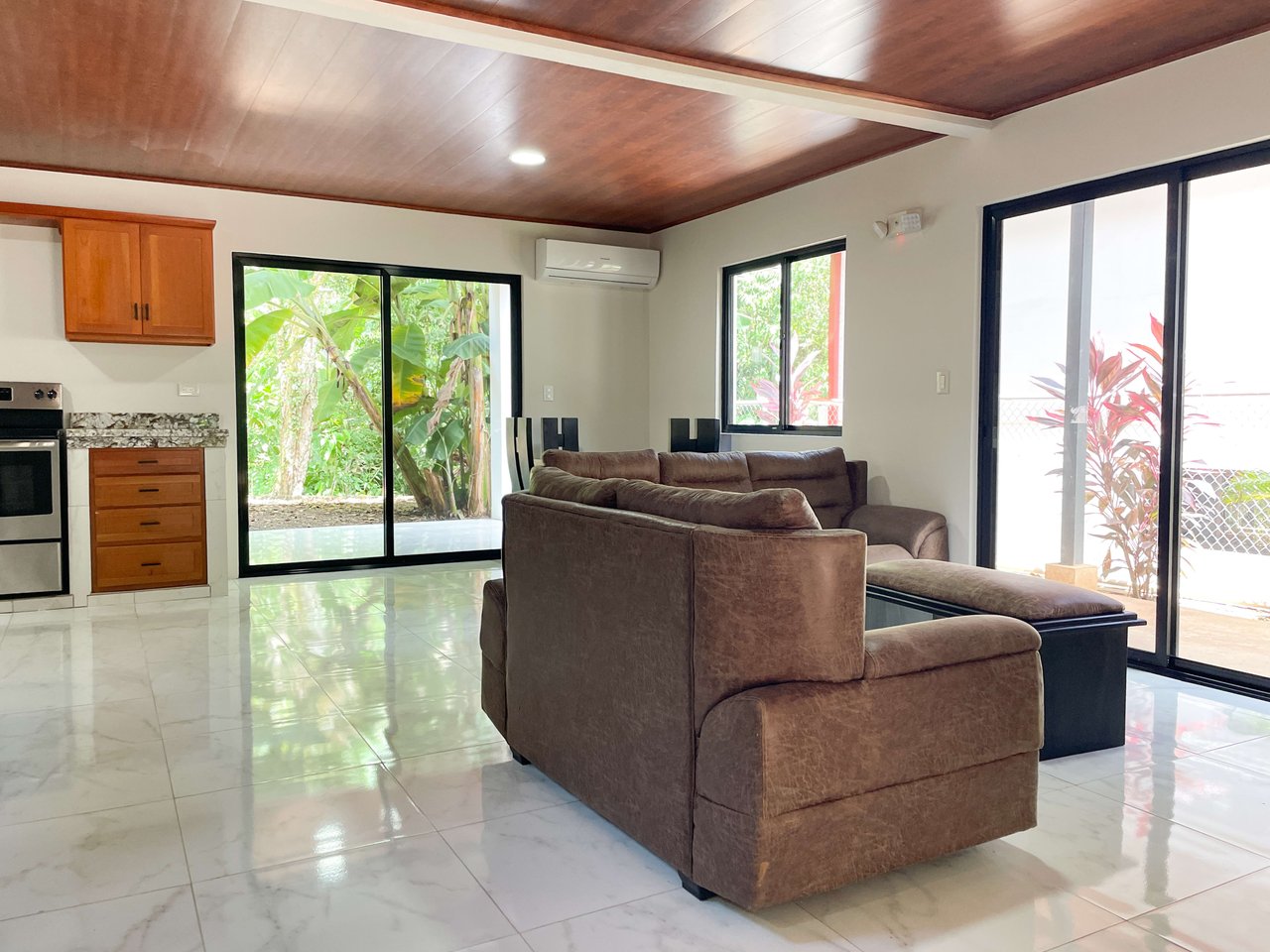 Prime Investment Opportunity: Brand-New Home in Uvita, Close to Beaches and Attractions