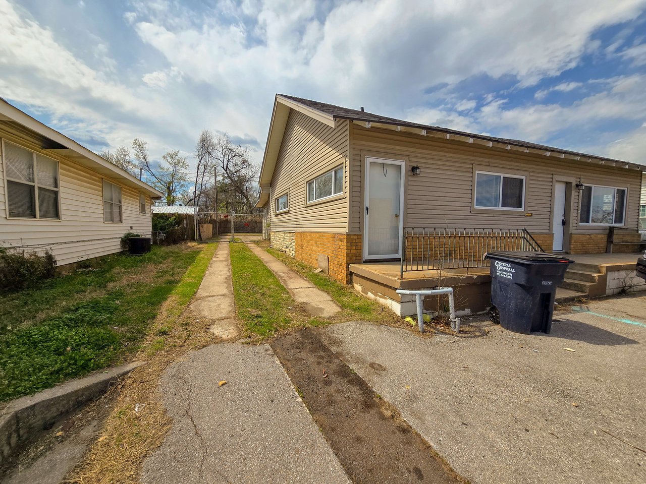 810 N Kickapoo