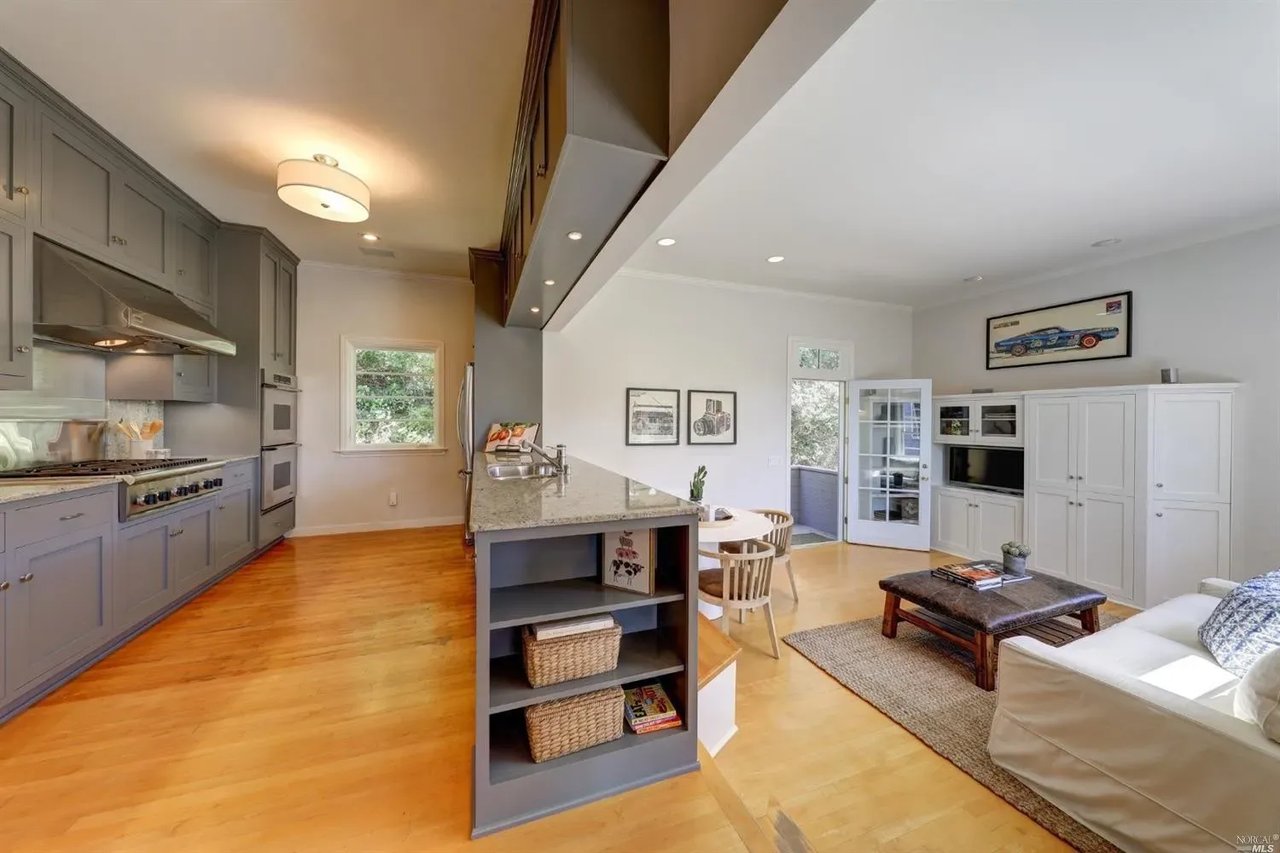 116 Winding Way