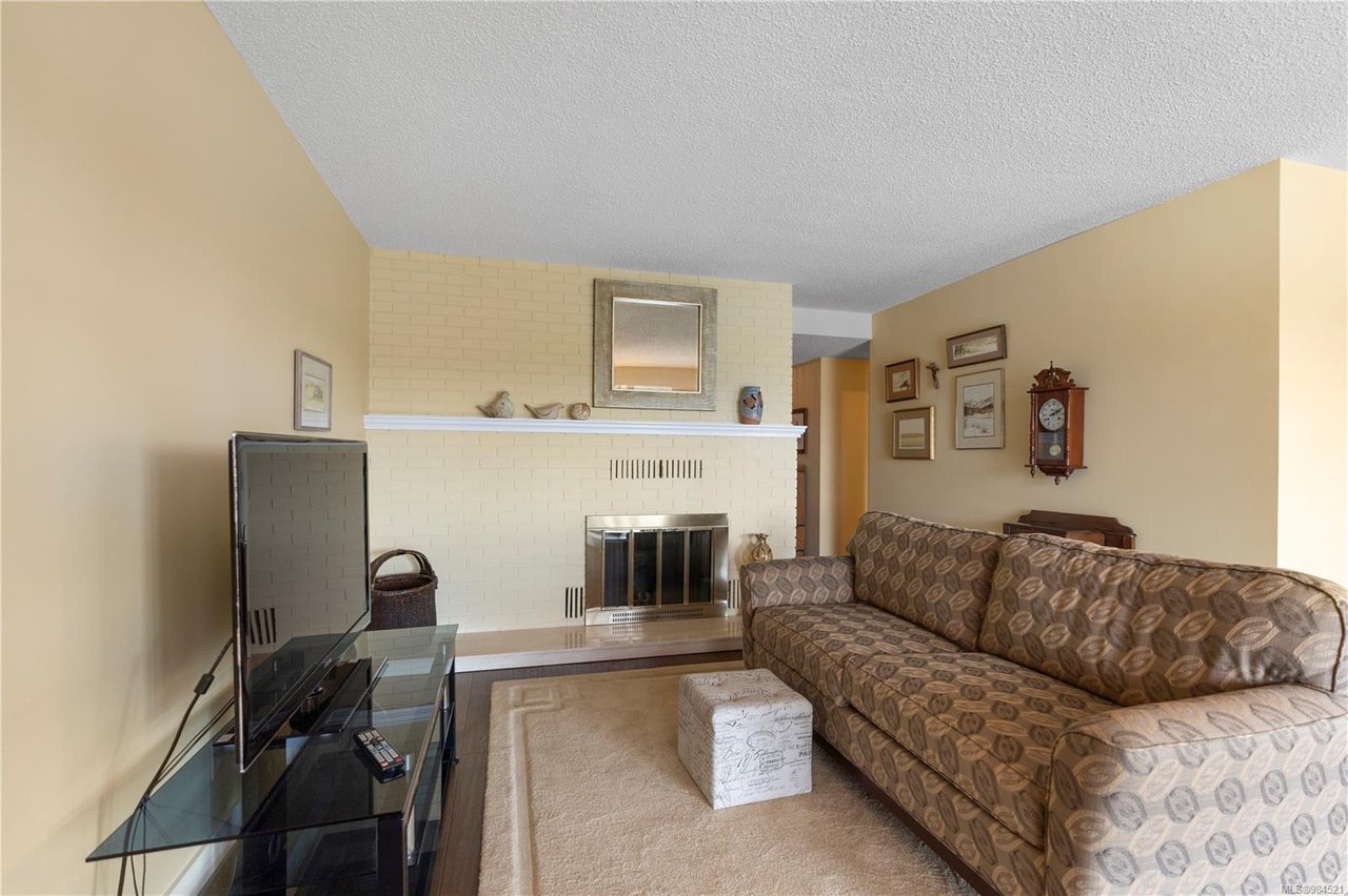 604-420 Linden Ave