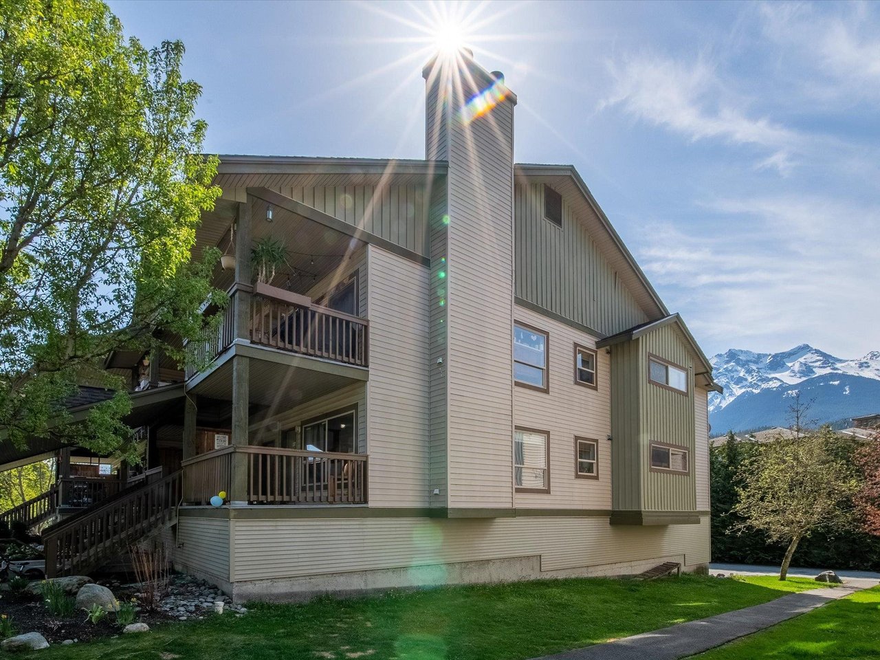 27-7410 Flint Street, Pemberton