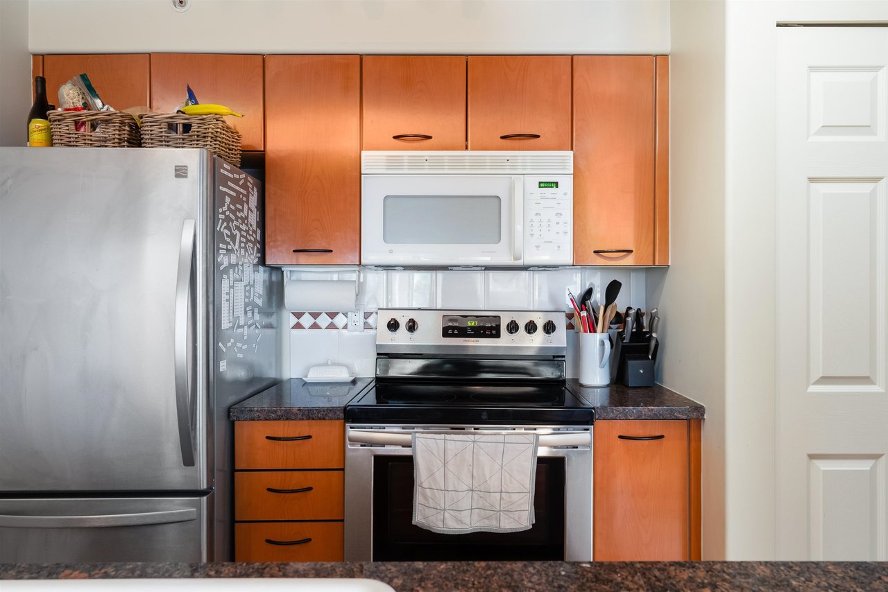 301-1818 W 6th Ave