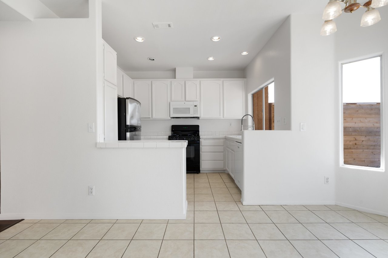 1472 Golfcrest Pl