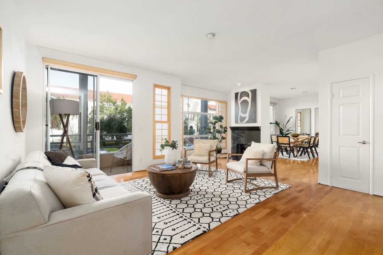 1024 7th St Unit 201