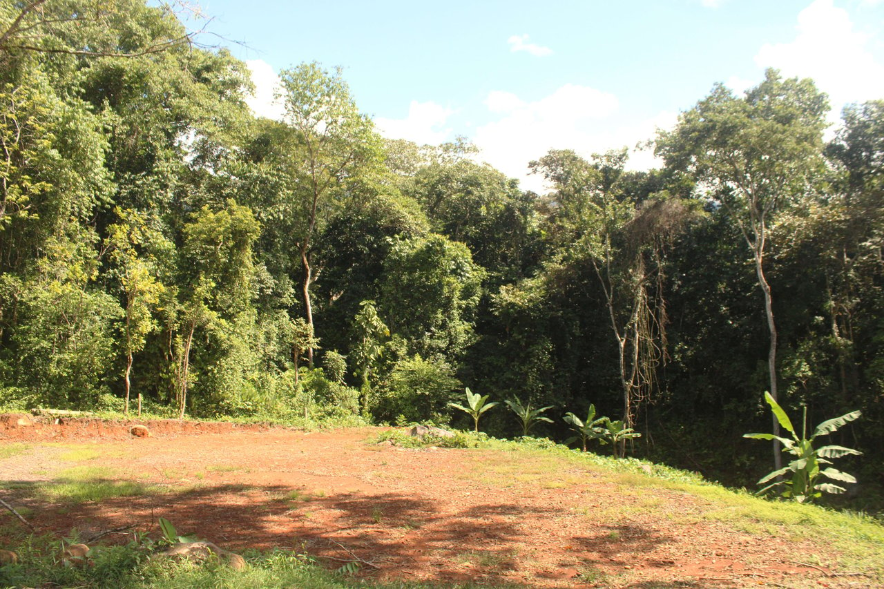 River Frontage Lot close to Uvita