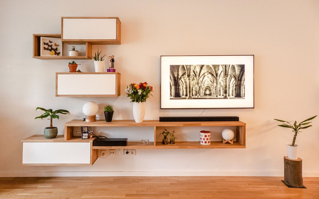 Sales of Existing Homes Surge to a 14-year High