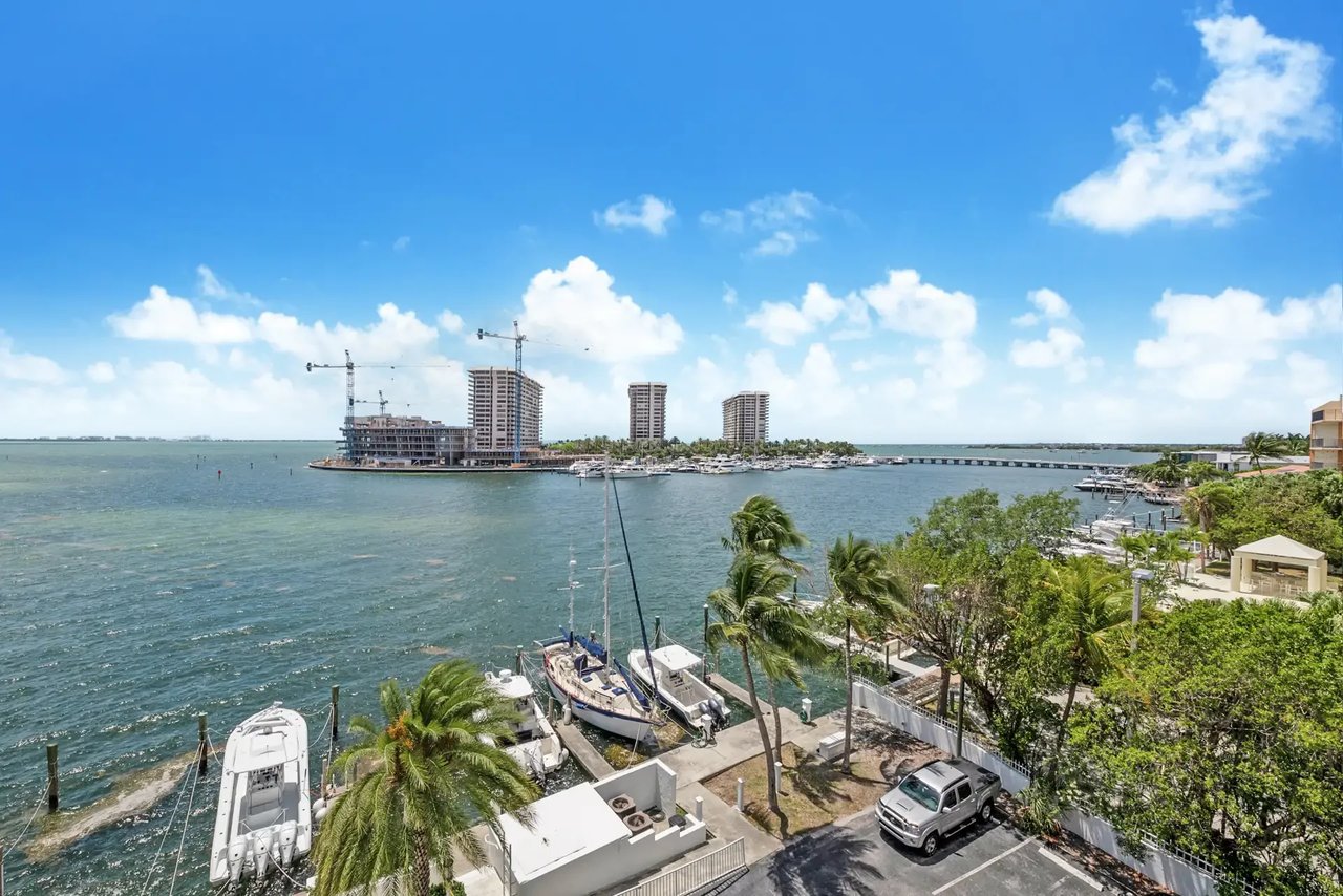 1600 S Bayshore Lane # 5B